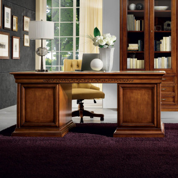 Scrivania Edera intagliata con cassetti e pannello rivestito