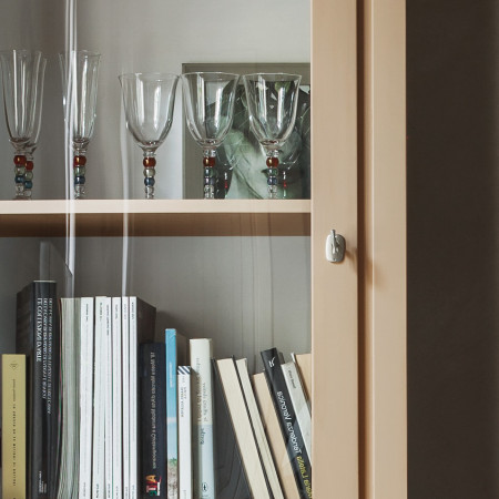 Vetrina sagomata una porta sinistra decoro onda, dettaglio vetro