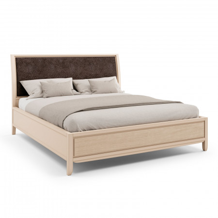 Letto king size con testata imbottita in legno di tiglio