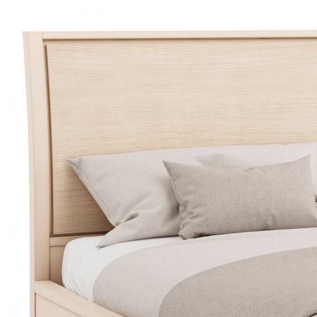 Letto king size con decoro onda e testata in legno
