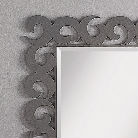 Specchiera gioia traforata con cornice in legno traforato