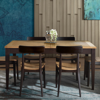 Dettaglio del Tavolo in frassino allungabile ambientato