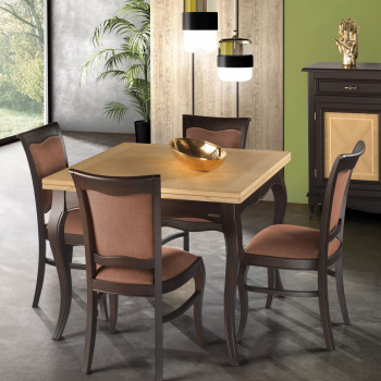 Tavolo intagliato in frassino allungabile con sedie