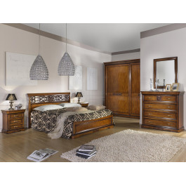 Comodino 3 cassetti con zoccolo sagomato e intaglio floreale