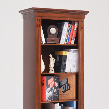 Libreria a giorno in stile classico con decorazioni rombo