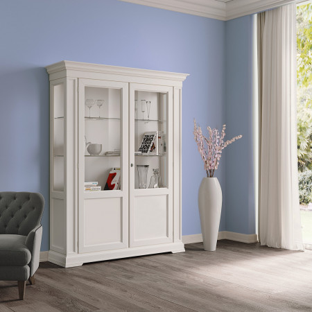 Vetrina 2 porte con pannello liscio in ambiente moderno