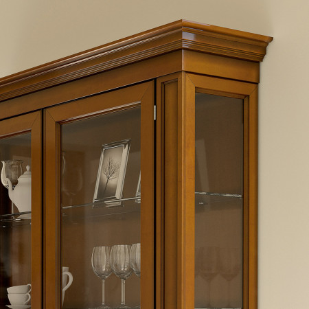Credenza in legno massello della sala da pranzo classica