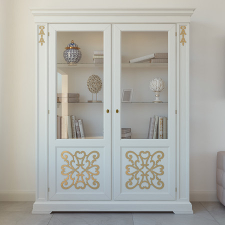 Vetrina Gardenia con decori in rilievo e ante in vetro