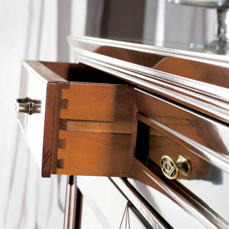 Credenza 2 ante 7 cassetti, dettaglio cassetto legno