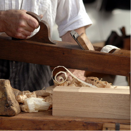 Letto alla turca dettaglio lavorazione legno