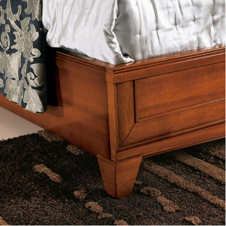 Letto imbottito misura interna 198,5x162 dettaglio legno