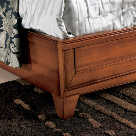 Letto quadrifoglio dettaglio giroletto legno noce