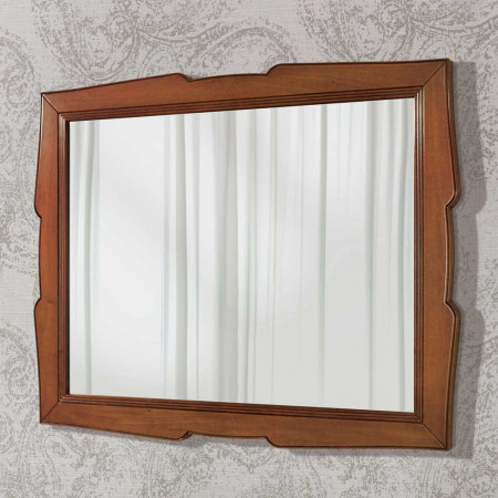 Specchiera sagomata in legno con cornice decorativa