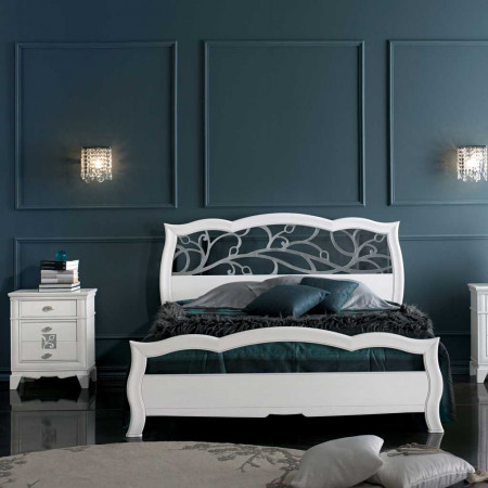 Letto floreale interno 198,5x162 con testata floreale