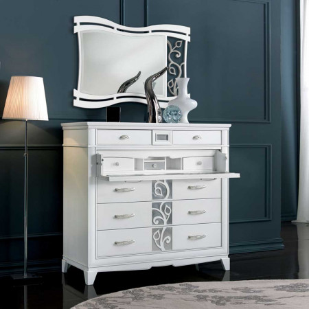 Letto quadrifoglio con dettagli in legno e forma classica