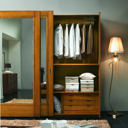 Armadio della camera da letto classica contemporanea, con anta a specchio