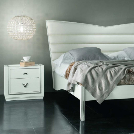 Letto imbottito classico contemporaneo, dettaglio testata