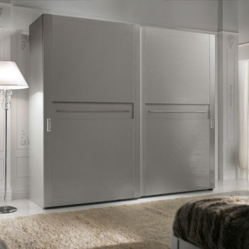 Armadio 2 ante scorrevoli, dettaglio legno frassino