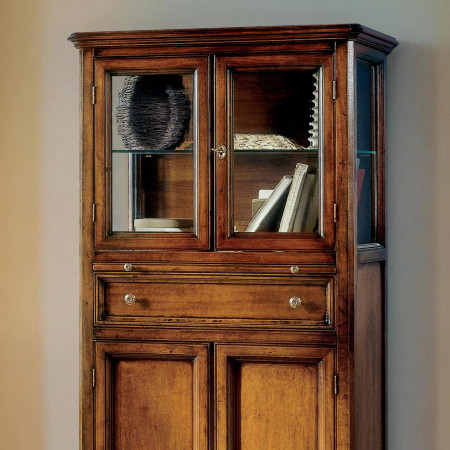 Mobile bar in legno con ante a vetro e cassetti