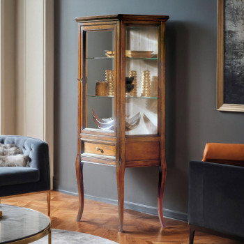 Vetrinetta con gambe alte, dettaglio cassetto e vetro