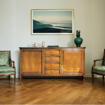 Credenza con 2 ante, cassetti centrali in legno