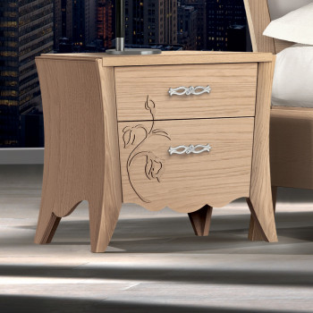 Comodino sagomato in frassino con decorazioni floreali
