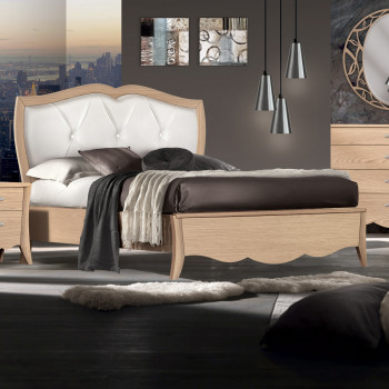 Letto king size in frassino con testata imbottita e dettagli di design