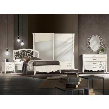 Camera Ginevra Uno con testata traforata e armadio a specchio