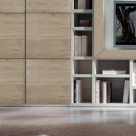 Composizione con ante e cornice rovere, dettaglio moderno
