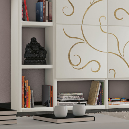 Composizione ante con rilievo foglia oro, dettaglio decorativo