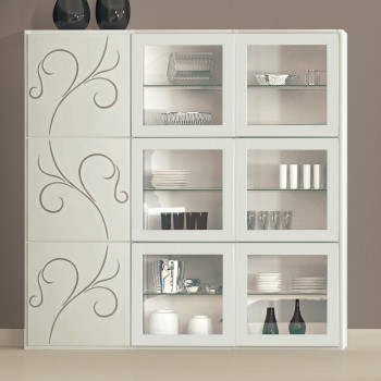 Composizione ante con rilievo foglia argento, dettaglio floreale