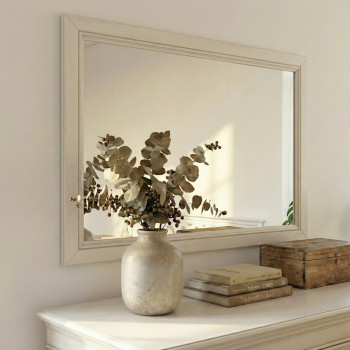 Specchiera in legno classica ed elegante