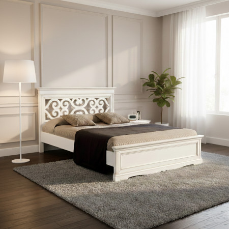 Letto matrimoniale con testata traforata e pediera bassa