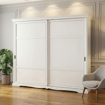 Armadio classico con ante in legno scorrevoli