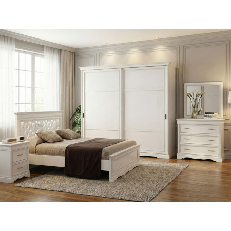 Armadio classico con ante in legno scorrevoli