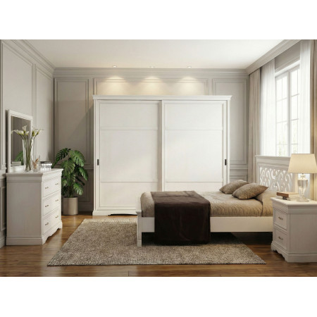 Armadio classico con ante in legno scorrevoli