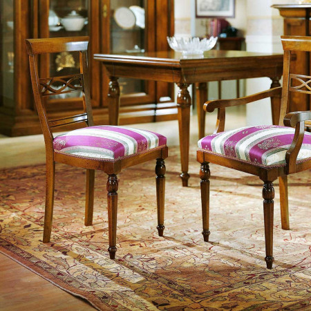Sedia treccia con fondino in tessuto e legno tornito