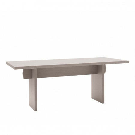 Tavolo moderno in legno piano bordo dritto dettaglio gambe