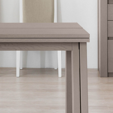 Tavolo in rovere sdoppiabile con gambe in legno massello