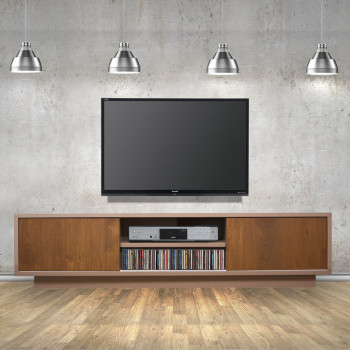 Porta tv laccato con ante rovere e zoccolo rientrato