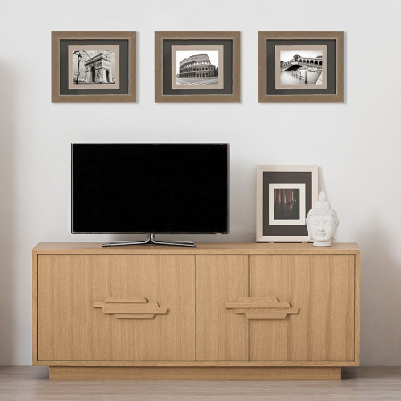 Credenza 4 porte in rovere con zoccolo rientrato