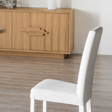 Credenza 4 porte in rovere con dettaglio zoccolo
