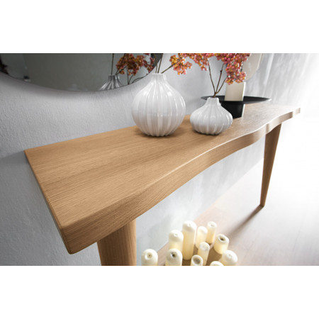 Consolle in rovere con dettaglio bordo naturale