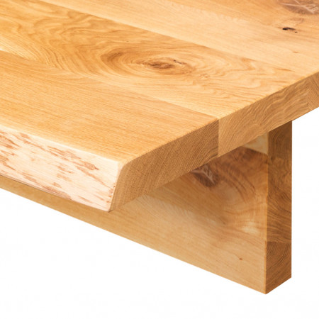 Dettaglio del piano del Tavolino con gambe in legno