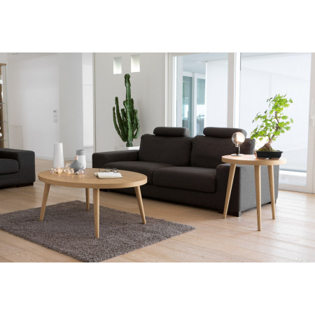 Tavolino ovale rovere gambe tornite ambiente moderno