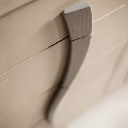 Credenza 2 ante e 4 cassetti, maniglia sagomata