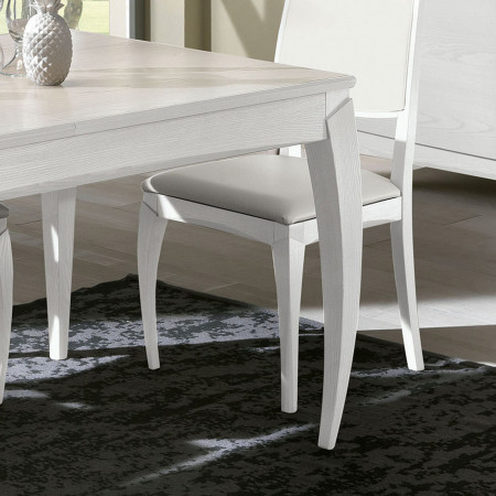 Dettaglio tavolo rettangolare allungabile 160x90 in legno frassino