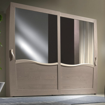 Armadio 2 ante scorrevoli con specchi, dettagli in legno frassino