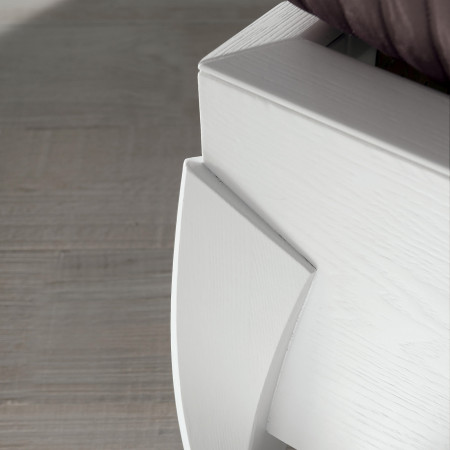 Letto matrimoniale curvo dettaglio dello spigolo