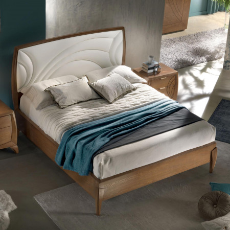 Letto matrimoniale curvo con testata imbottita